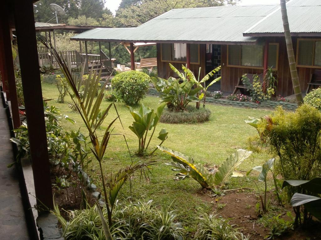 Hostel Villa Verde Monteverde Exterior foto